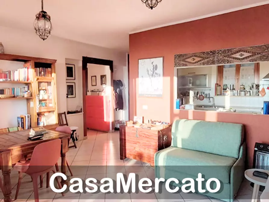 Immagine 7 di Trilocale in vendita  in Via Roma a Rocca Di Papa