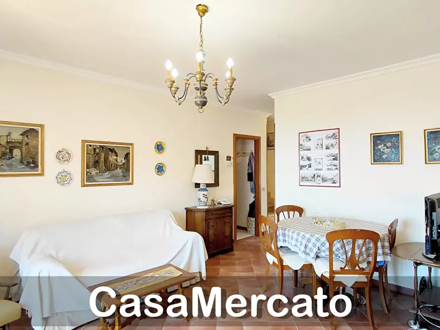 Immagine 4 di Quadrilocale in vendita  in Via Roma a Rocca Di Papa