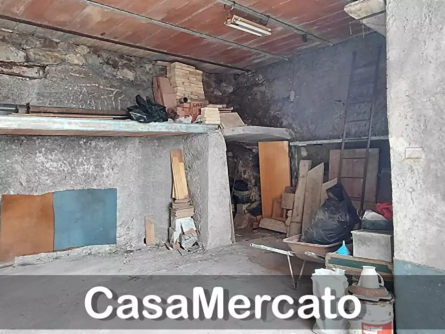 Immagine 2 di Garage in vendita  a Rocca Di Papa