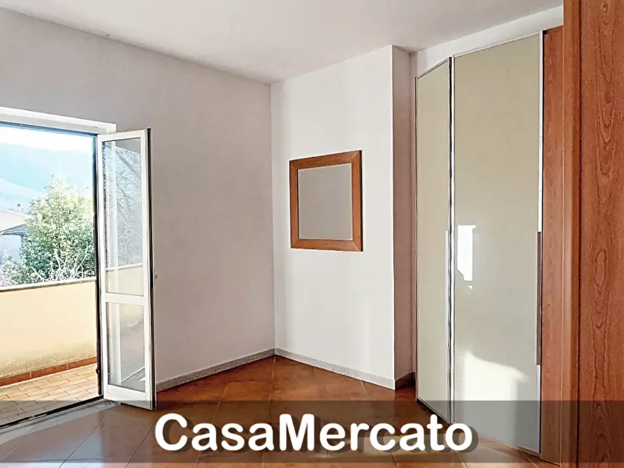 Immagine 8 di Trilocale in vendita  in Via Calabria a Rocca Di Papa