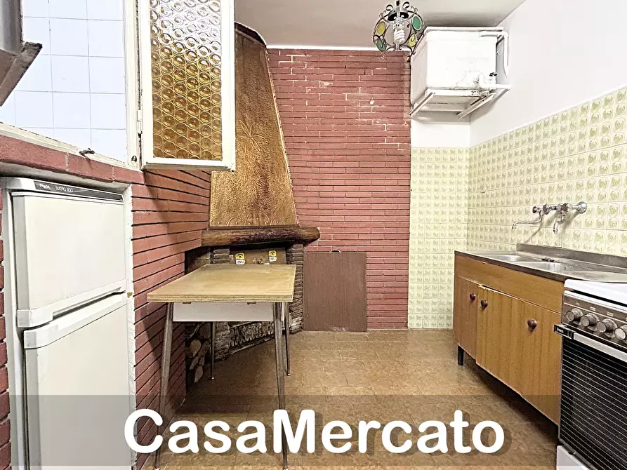 Immagine 12 di Bilocale in vendita  a Rocca Di Papa