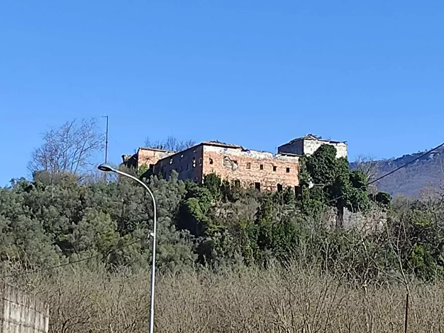 Immagine 44 di Palazzo in vendita  a Fisciano