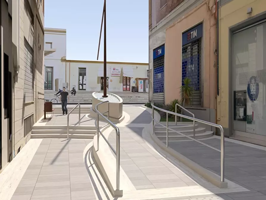 Immagine 7 di Locale commerciale in vendita  a San Benedetto Del Tronto