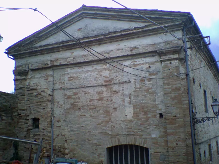 Immagine 4 di Laboratorio in vendita  a Montegiorgio