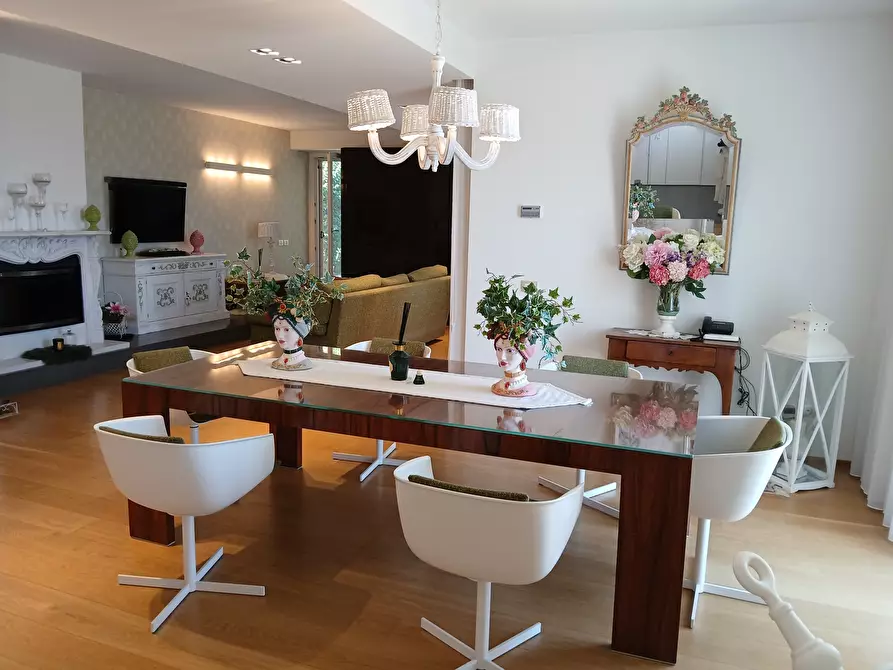 Immagine 15 di Casa indipendente in vendita  a San Benedetto Del Tronto