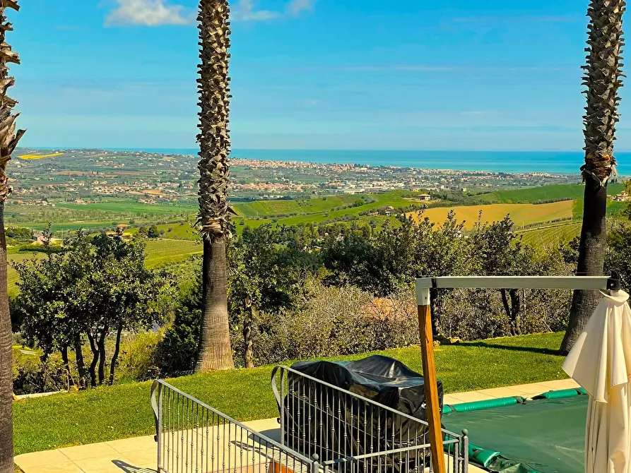 Immagine 38 di Casa indipendente in vendita  a Morro D'oro