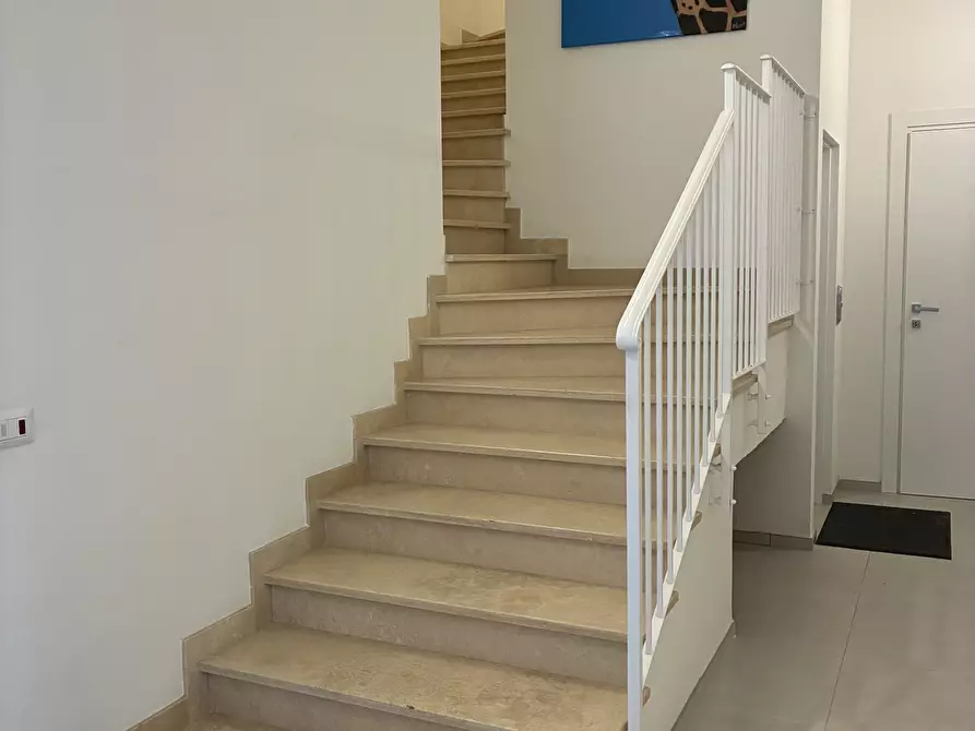 Immagine 15 di Quadrilocale in affitto  a San Benedetto Del Tronto