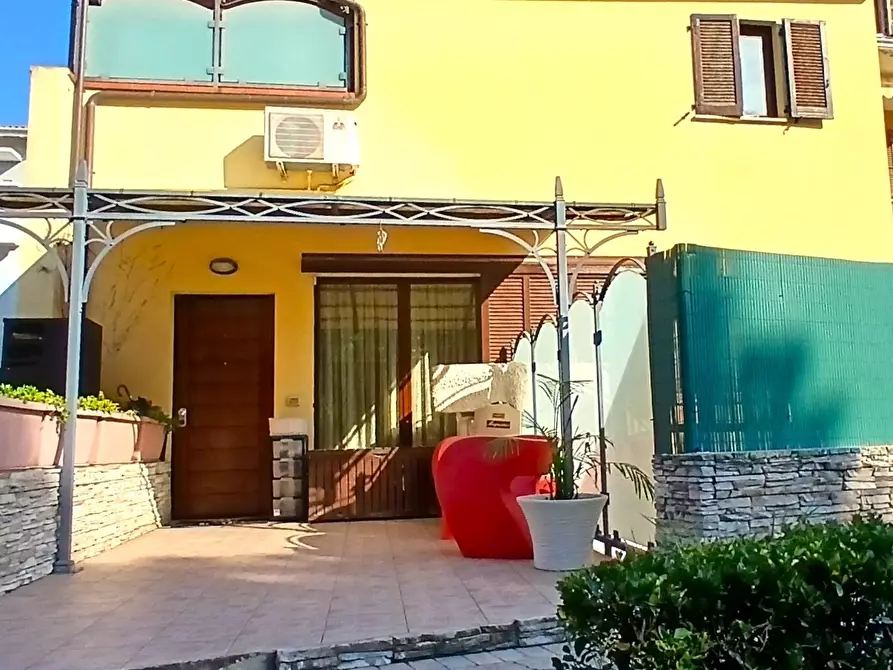 Immagine 11 di Casa indipendente in vendita  a San Benedetto Del Tronto