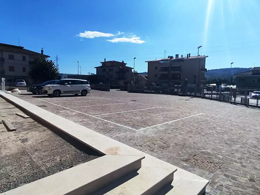 Immagine 4 di Palazzo in vendita  a Spinetoli