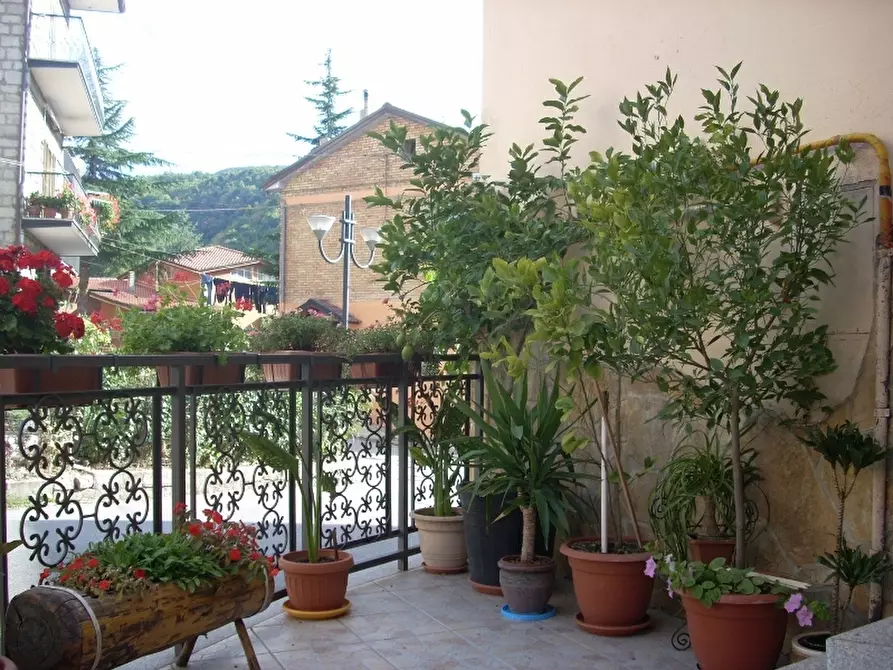 Immagine 1 di Pentalocale in vendita  in strada comunale pergola a San Fele