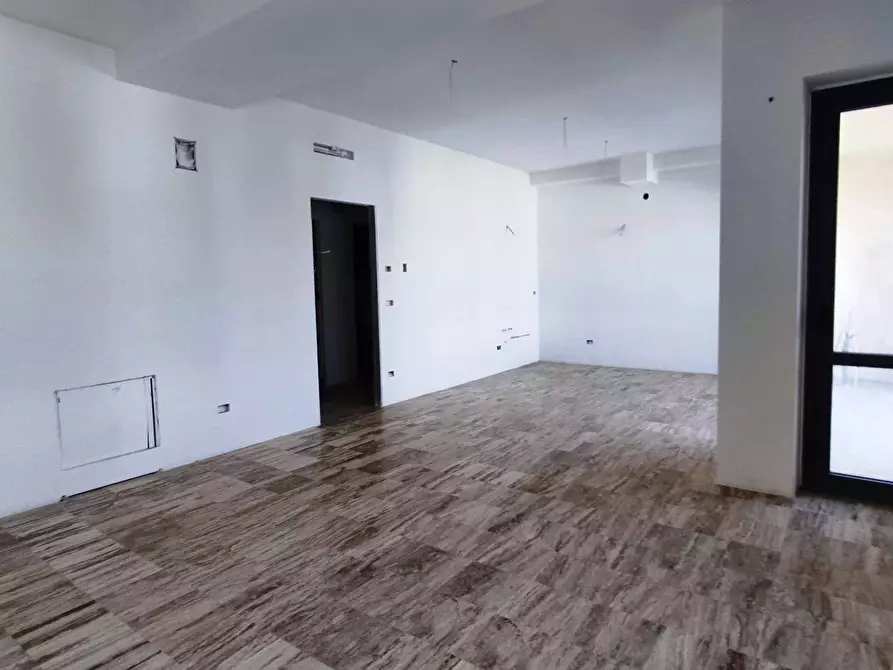 Immagine 20 di Palazzo in vendita  a Spinetoli