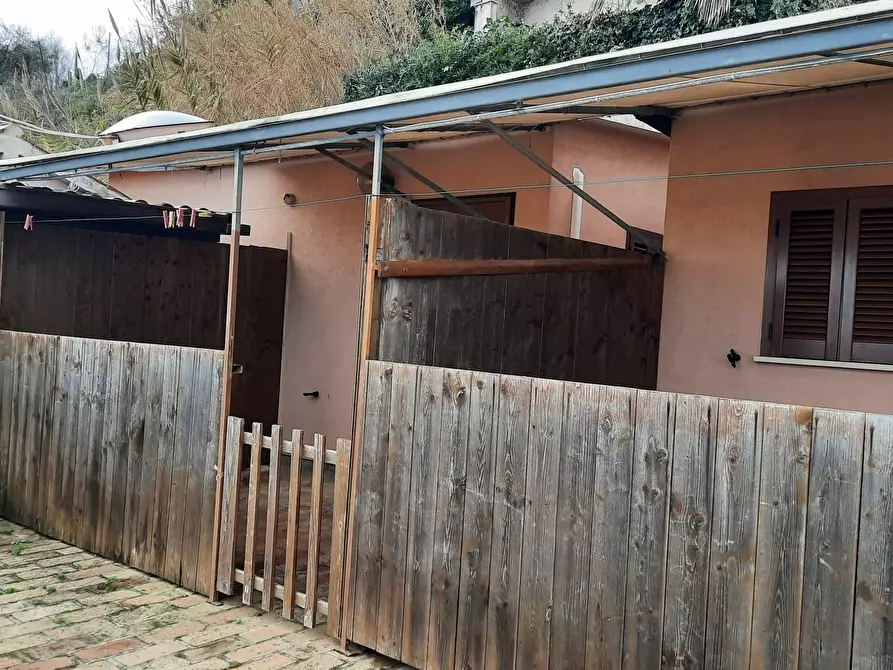 Immagine 28 di Attività commerciale in vendita  a Cupra Marittima