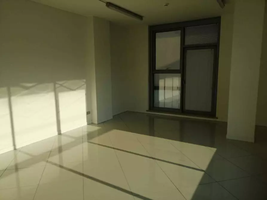 Immagine 3 di Ufficio in vendita  a San Benedetto Del Tronto