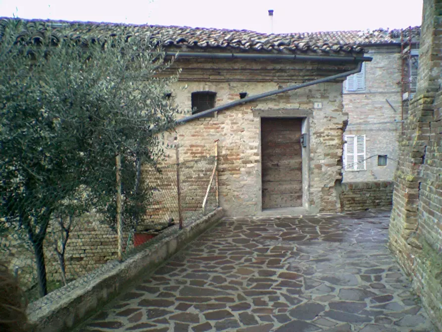 Immagine 12 di Laboratorio in vendita  a Montegiorgio