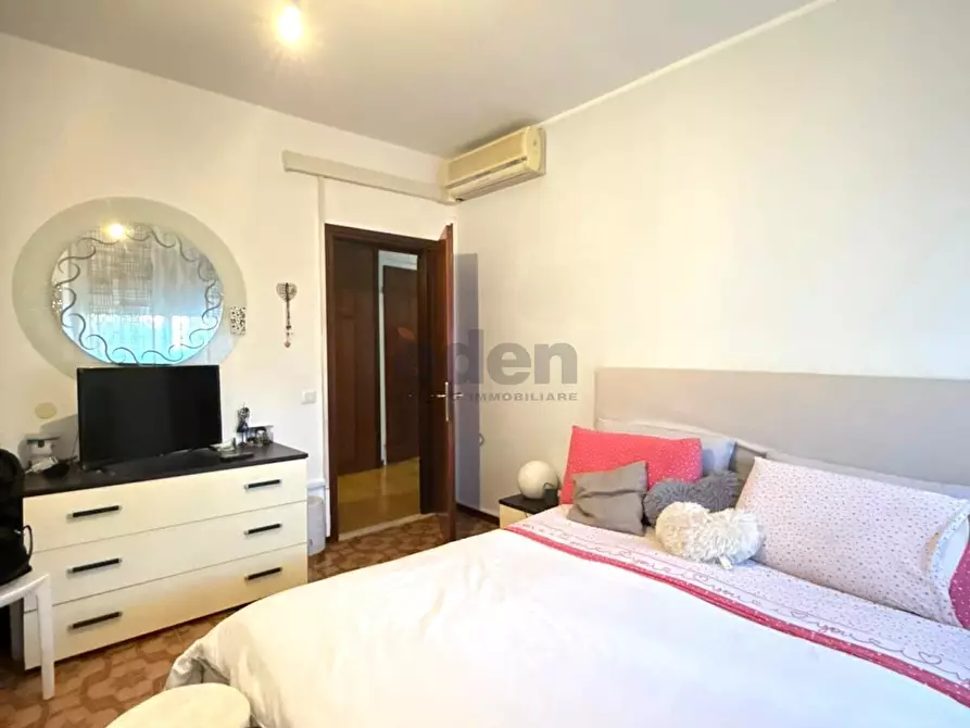 Immagine 25 di Quadrilocale in vendita  in Via Claudio Galeno 62 a Modena