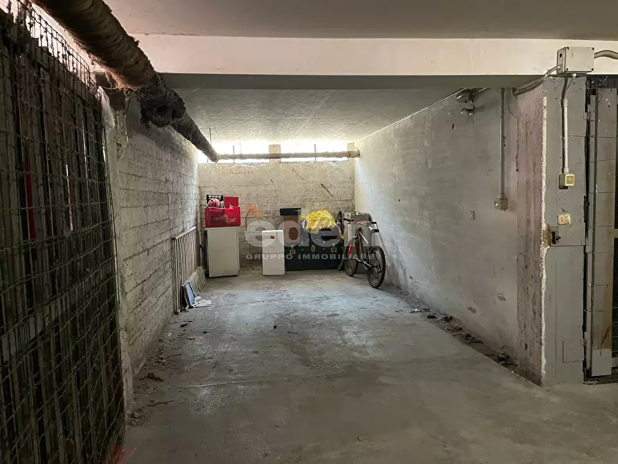 Immagine 4 di Garage in vendita  in Via Emilia Ovest 194 a Modena