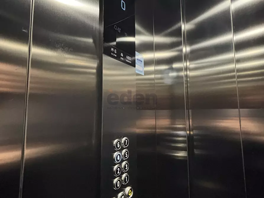 Immagine 43 di Quadrilocale in vendita  in Via Giovanni Lagrange 36 a Modena