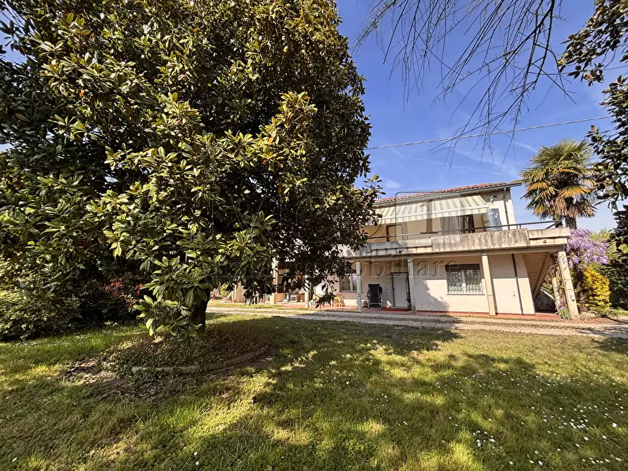 Immagine 1 di Casa indipendente in vendita  in Via Vittorio Veneto a Grisignano Di Zocco