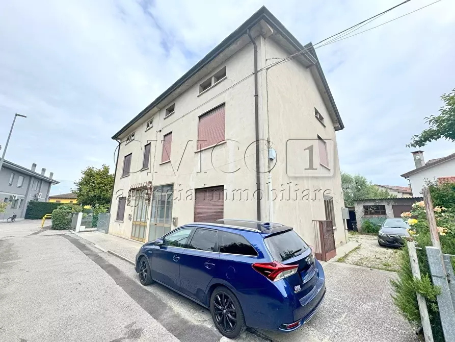 Immagine 25 di Casa bifamiliare in vendita  in Viale Martiri della Liberazione 61 a Carmignano Di Brenta