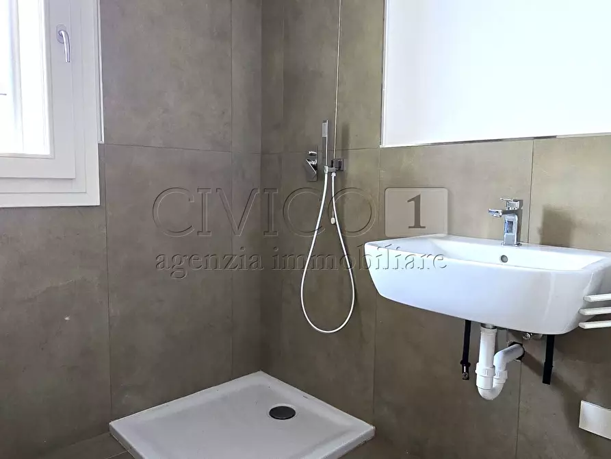 Immagine 10 di Appartamento in vendita  in Via Domenico Meschinelli 71 a Vicenza