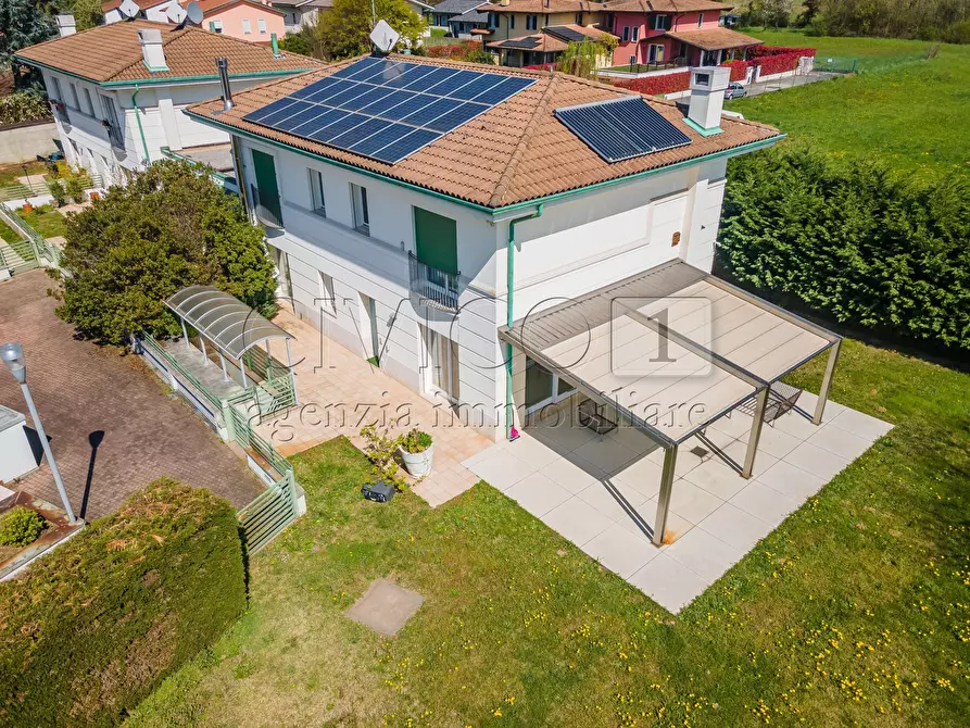 Immagine 60 di Casa bifamiliare in vendita  a Vicenza