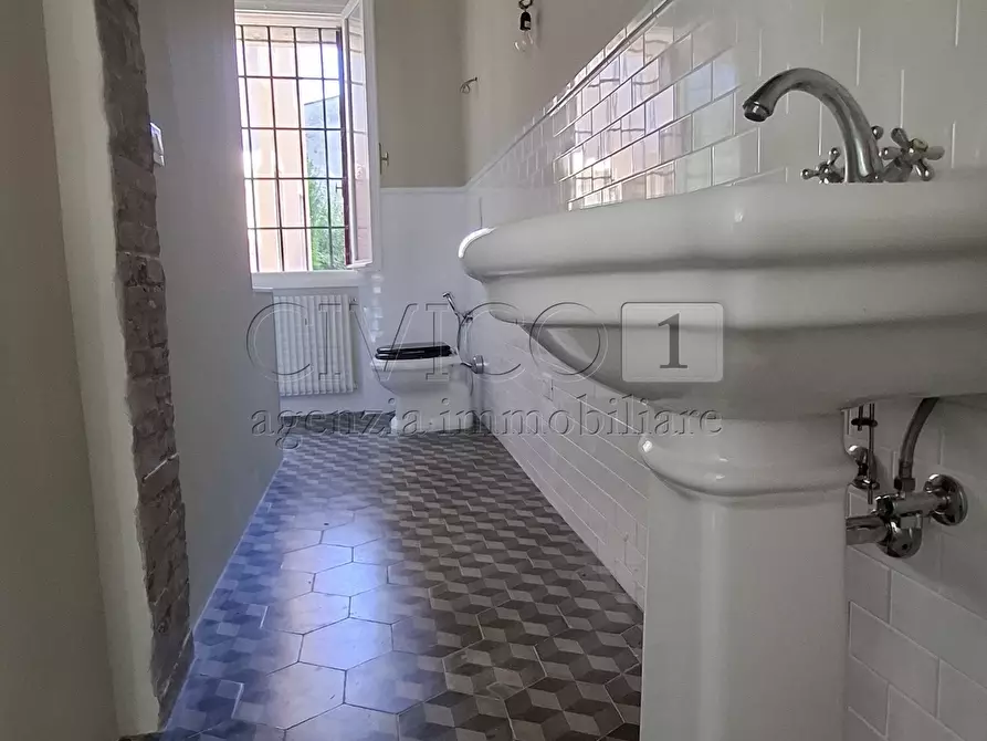 Immagine 28 di Villa in vendita  in Viale Scalabrini a Bassano Del Grappa