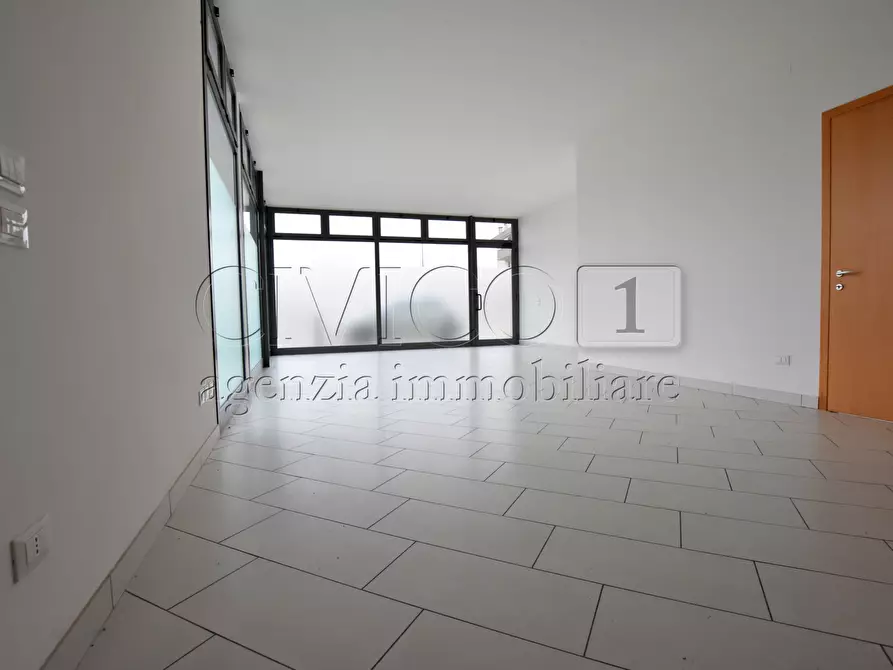 Immagine 3 di Locale commerciale in affitto  in Via Buccia a Limena