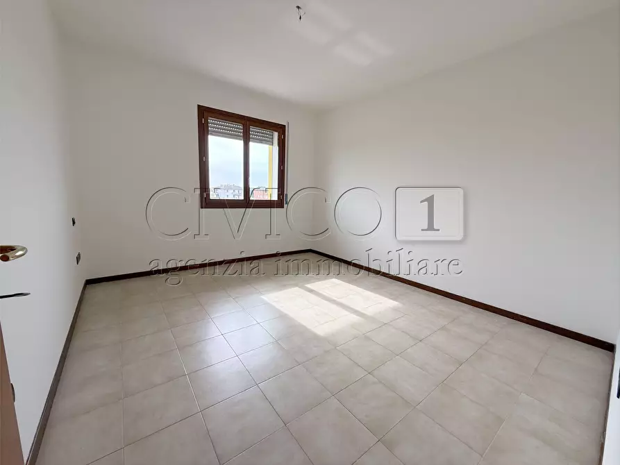 Immagine 11 di Appartamento in vendita  in Via dei Bersaglieri 72 a Torri Di Quartesolo