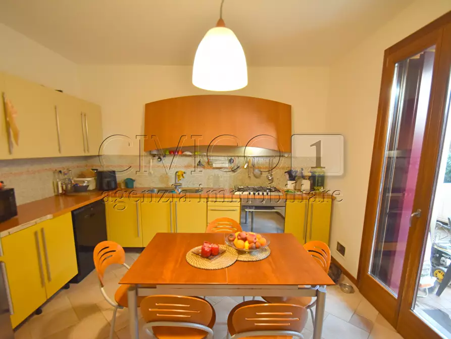 Immagine 4 di Casa bifamiliare in vendita  in Via Negrin 13 a Camisano Vicentino