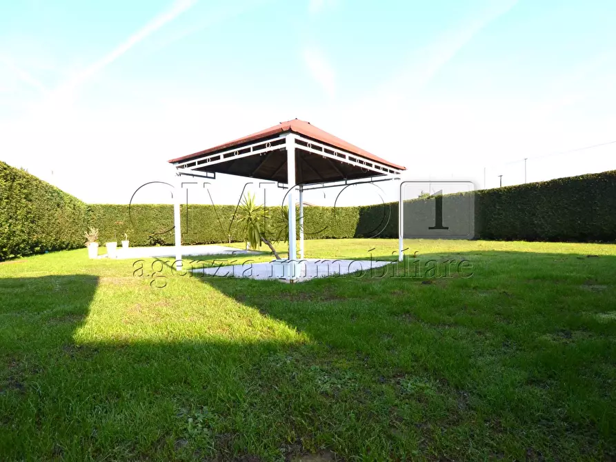 Immagine 1 di Casa bifamiliare in vendita  in Via Fiume a Piazzola Sul Brenta