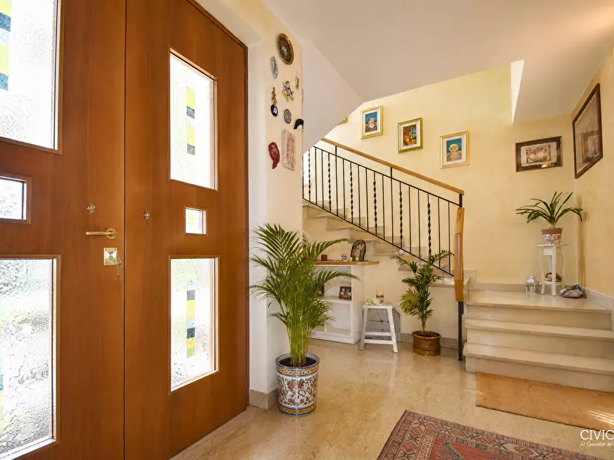Immagine 8 di Villa in vendita  in Via Ancona 36 a Torri Di Quartesolo