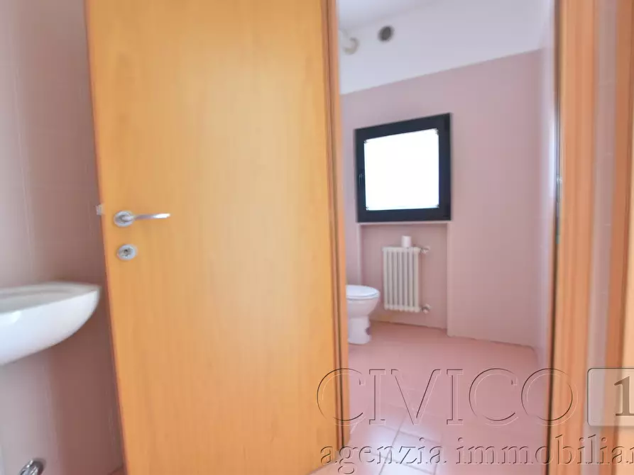 Immagine 10 di Ufficio in affitto  in Via Euganea a Selvazzano Dentro