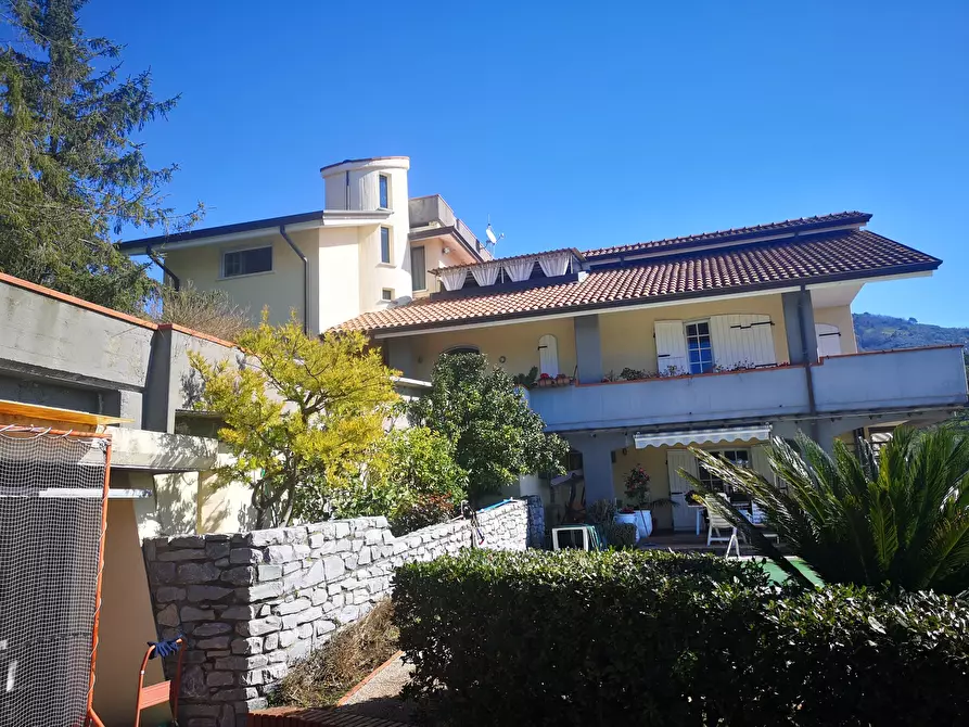 Immagine 12 di Villa in vendita  in Via Montecchio 70 a Castelnuovo Magra