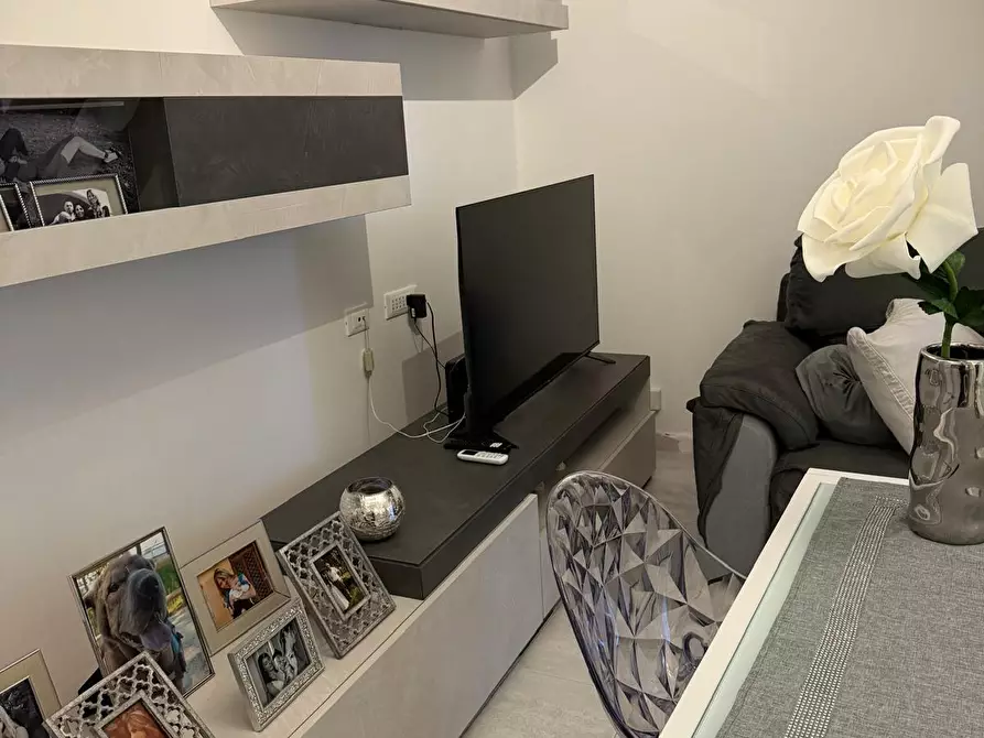 Immagine 4 di Casa semindipendente in vendita  in Via Fratelli Cervi 4 a Ortonovo