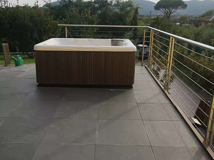 Immagine 11 di Casa semindipendente in vendita  in Via dei Pini 40 a Castelnuovo Magra