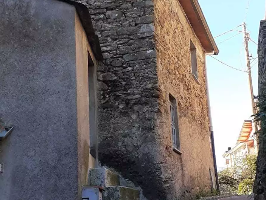 Immagine 30 di Terratetto in vendita  a Ortonovo