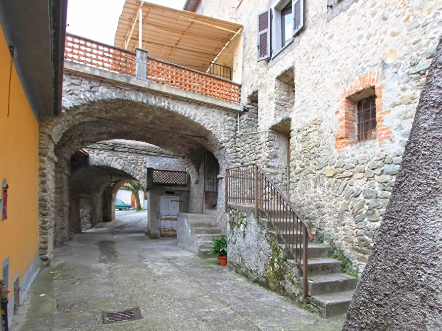 Immagine 17 di Terratetto in vendita  in Piazza Vegliante Torri 2 a Licciana Nardi