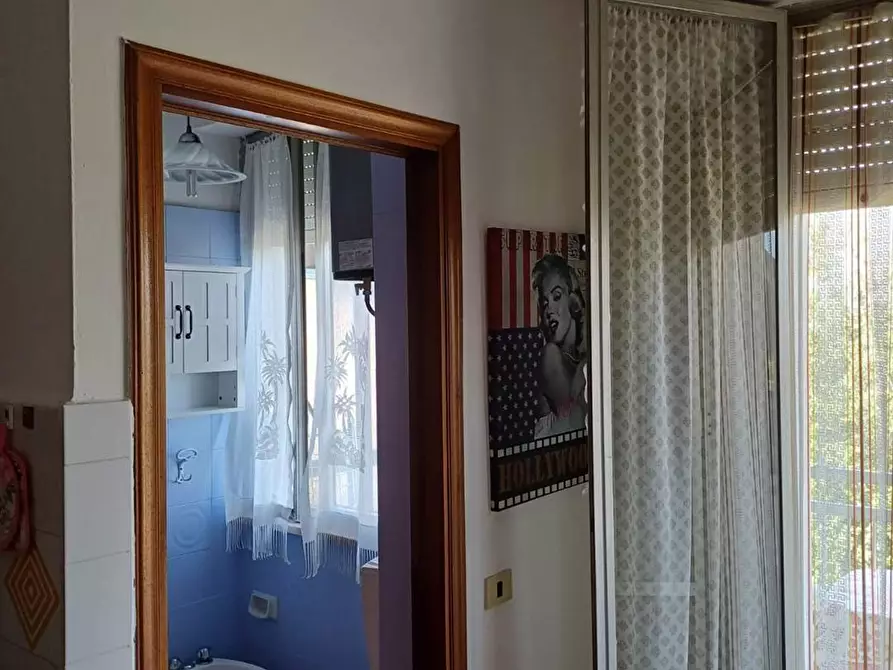 Immagine 4 di Monolocale in vendita  in Viale Litoraneo 241 a Sarzana