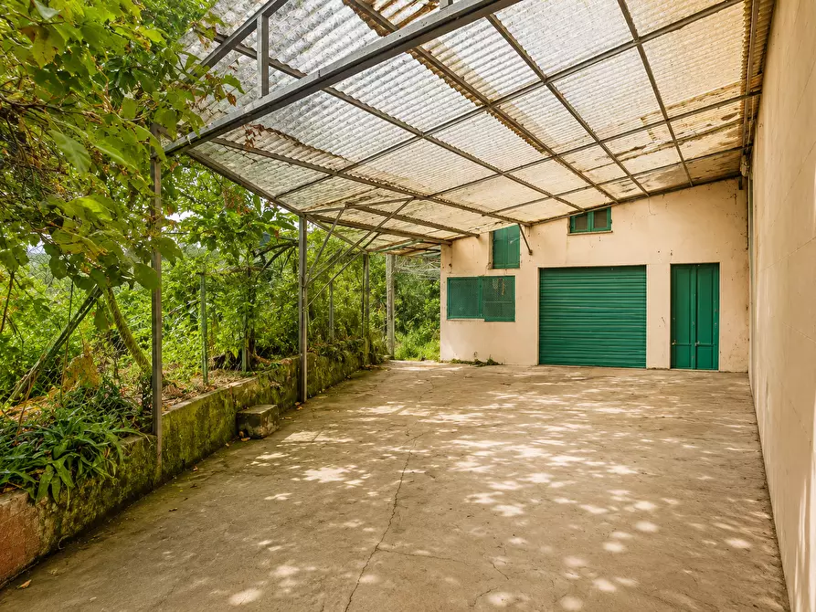 Immagine 25 di Casa bifamiliare in vendita  in Via Della Pace a Castelnuovo Magra