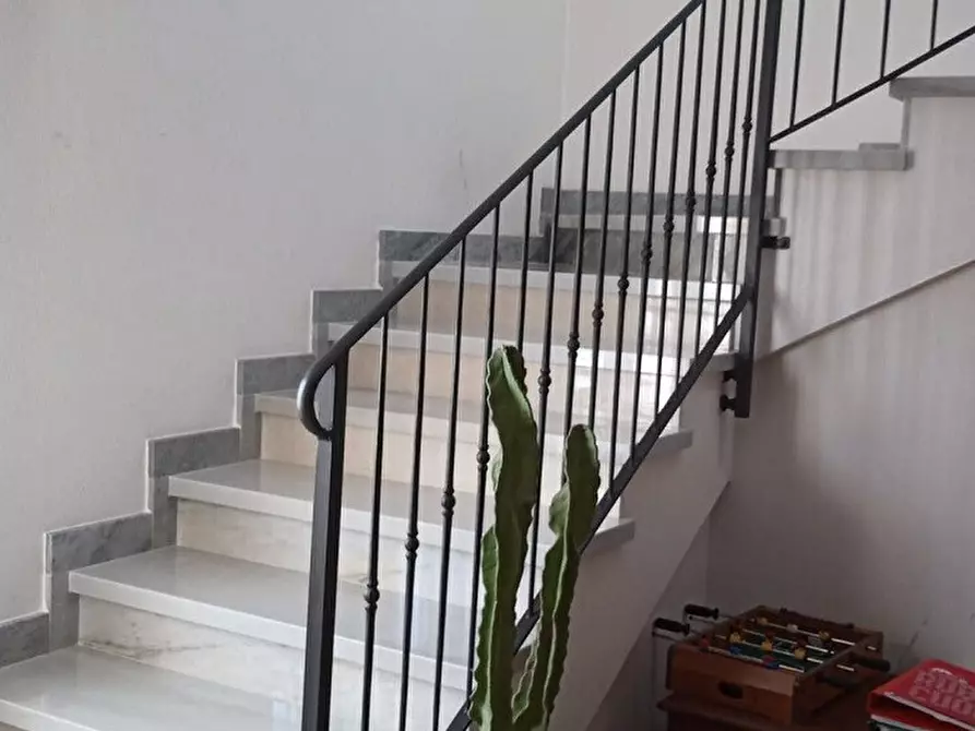 Immagine 13 di Casa semindipendente in vendita  in Marina di Carrara a Carrara