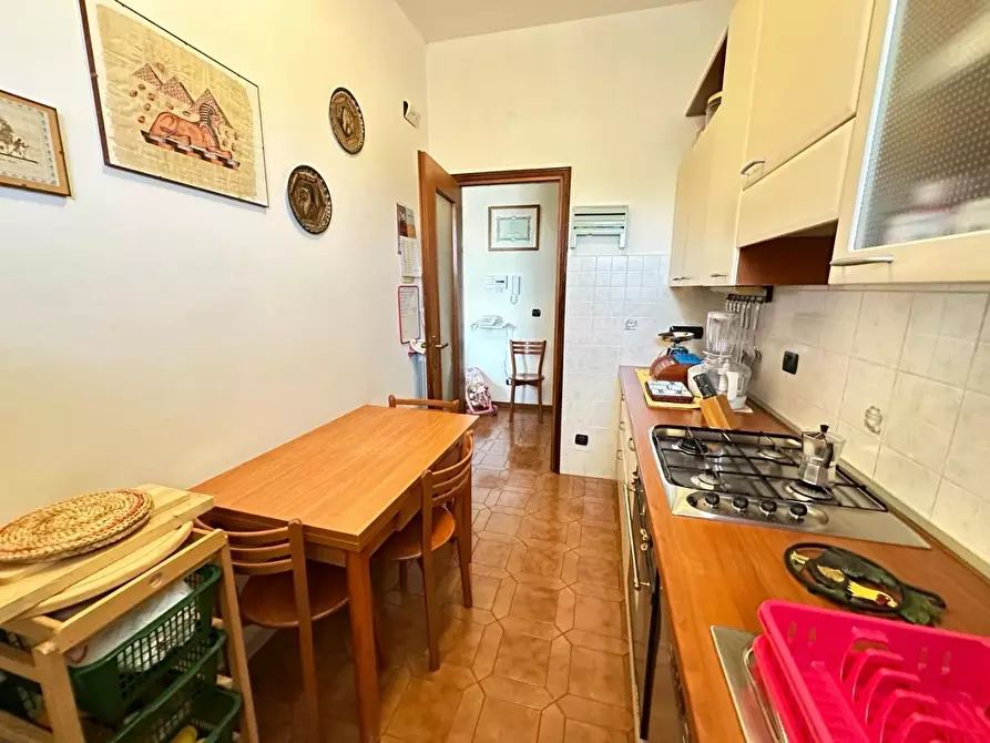 Immagine 3 di Appartamento in vendita  in Via Fratelli Rosselli 58 a Ortonovo