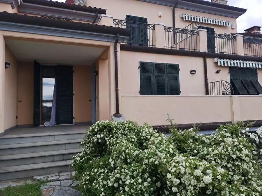 Immagine 2 di Villetta a schiera in vendita  in Via Palvotrisia 131 a Castelnuovo Magra