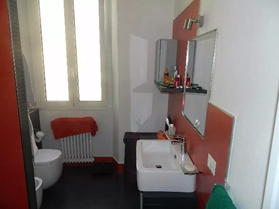Immagine 23 di Casa semindipendente in vendita  in Viale Galileo Galilei a Carrara