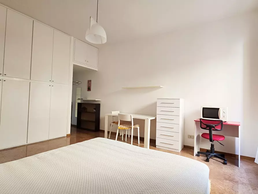 Immagine 5 di Monolocale in affitto  a Bologna