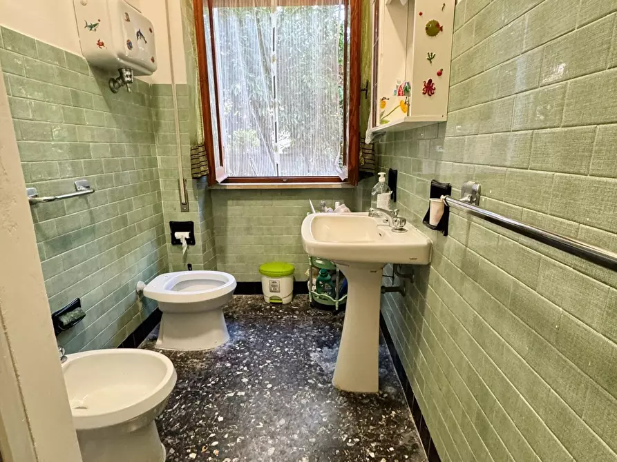 Immagine 11 di Appartamento in vendita  in Viale Alcide de Gasperi 52 a San Felice Circeo