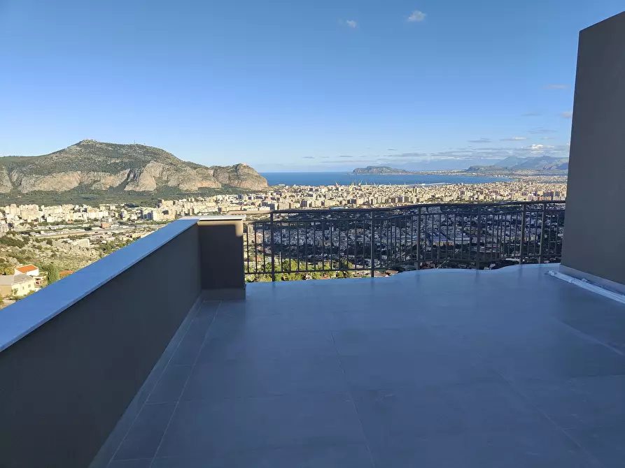 Immagine 11 di Pentalocale in vendita  a Palermo