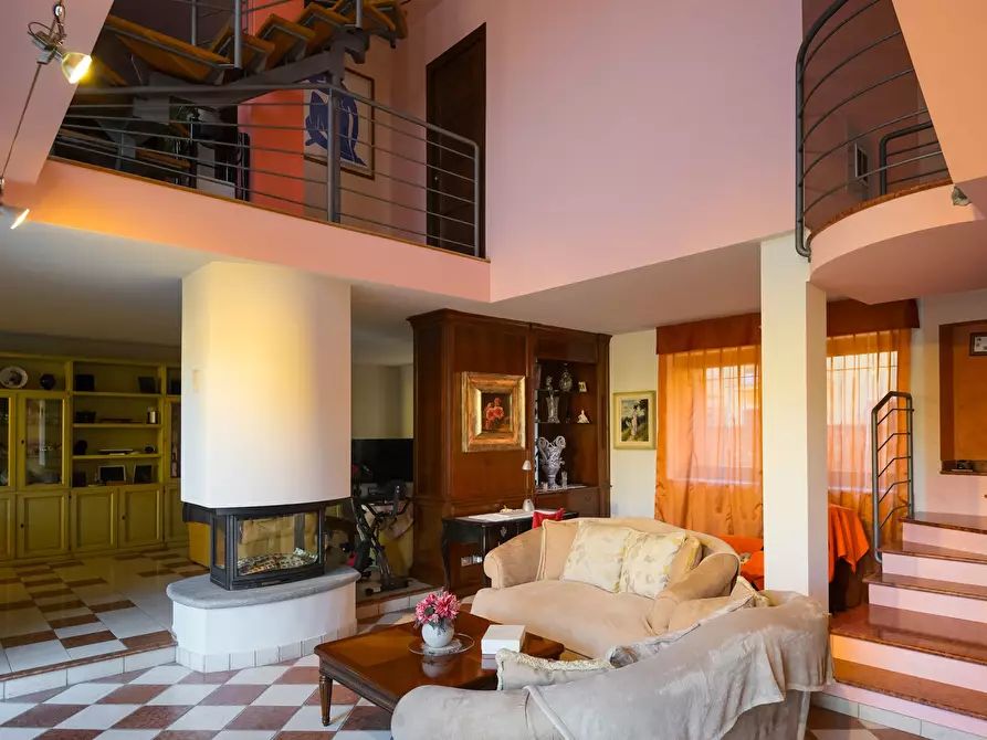 Immagine 5 di Rustico / casale in vendita  in Via Martiri della Libertà 28A a Beinasco