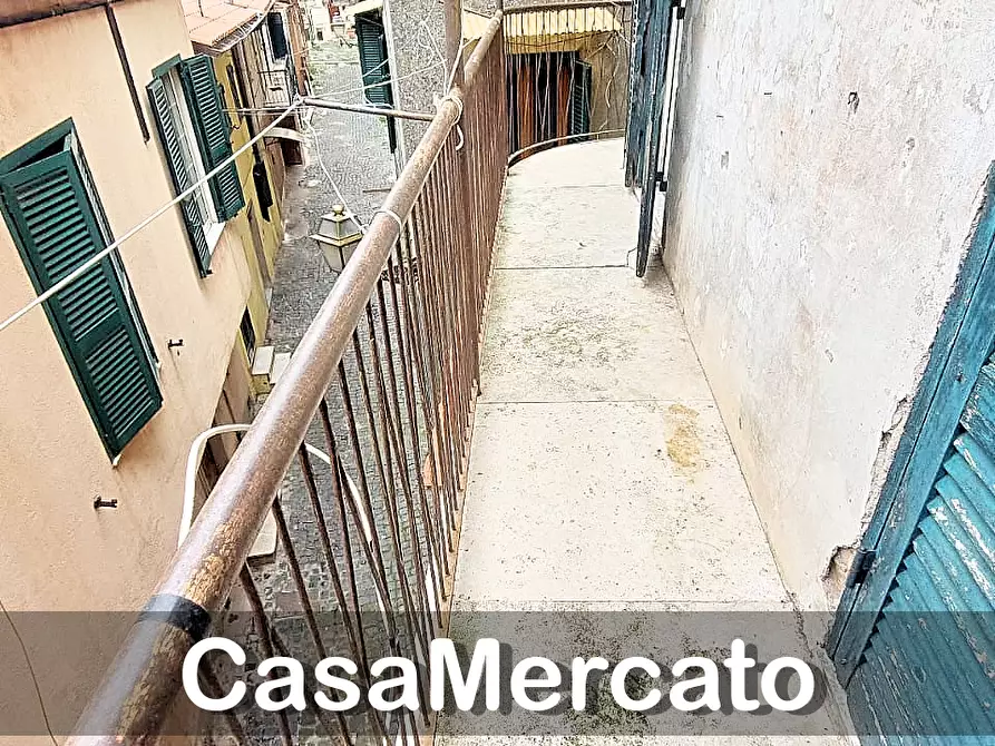 Immagine 10 di Bilocale in vendita  in Vicolo delle Grotte a Rocca Di Papa