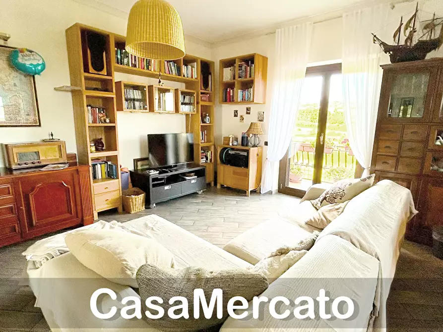 Immagine 5 di Trilocale in vendita  in Via Nettunense a Albano Laziale