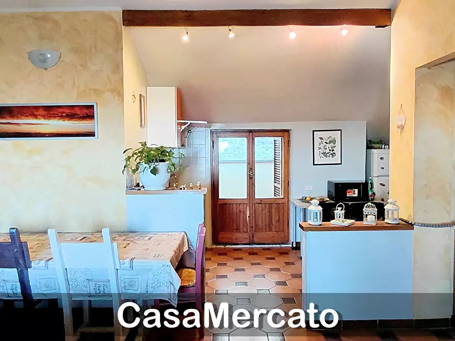 Immagine 6 di Trilocale in vendita  in Via Roma a Rocca Di Papa